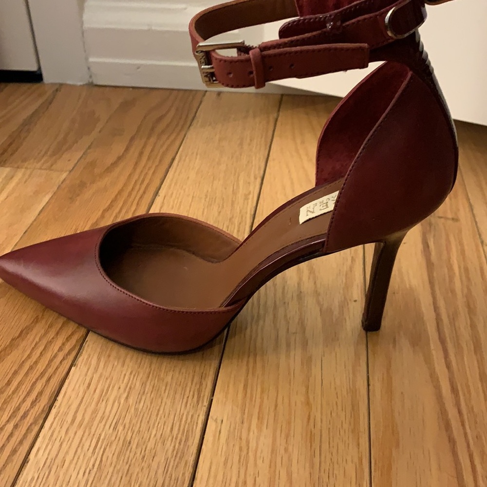 Ralph Lauren heels - Picture 3 of 6